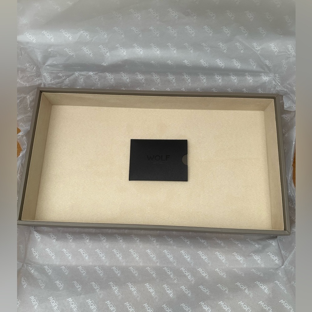 WOLF 2" Vault Deep Tray